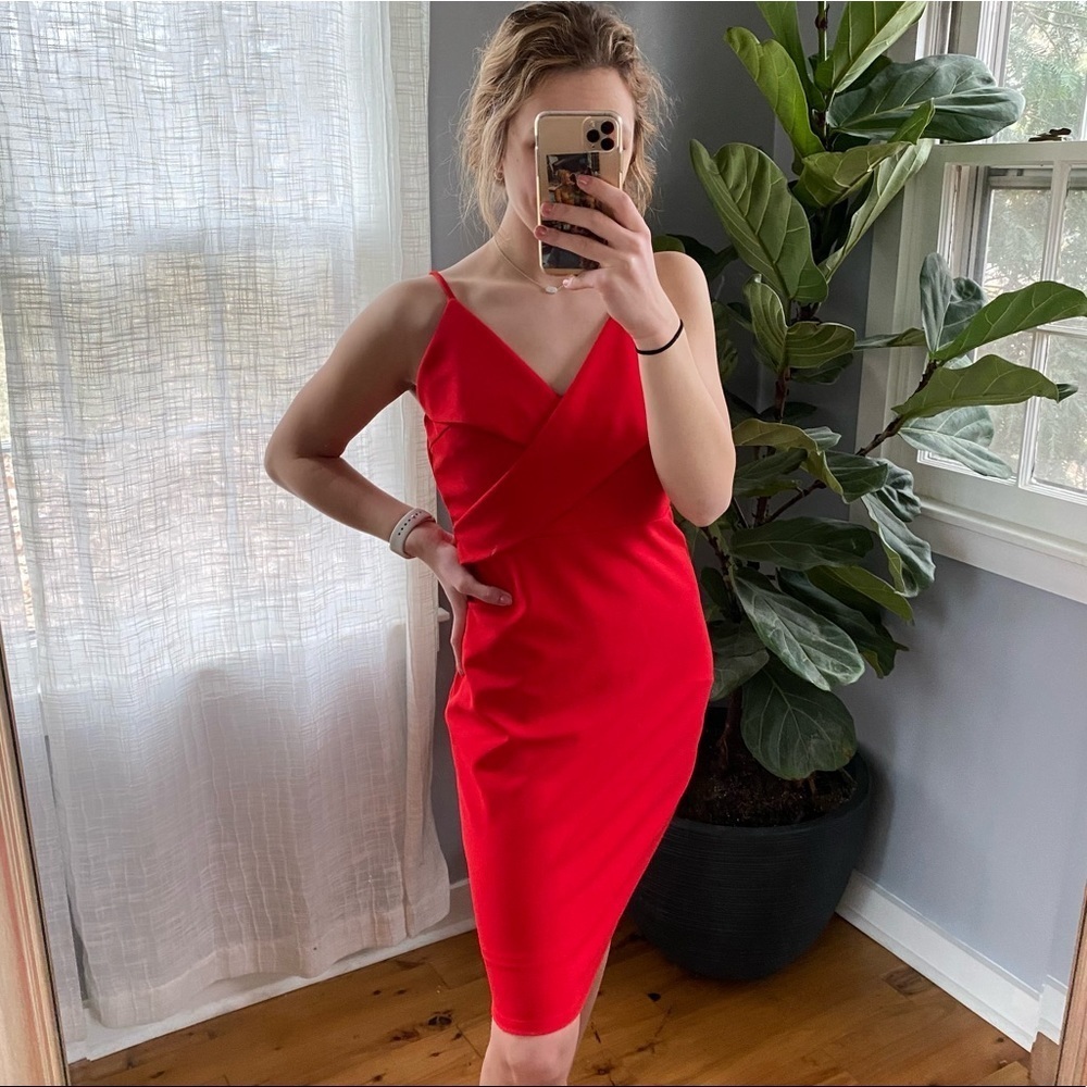 Lulu’s Red Bodycon Sleeveless Knee Length Dress Large